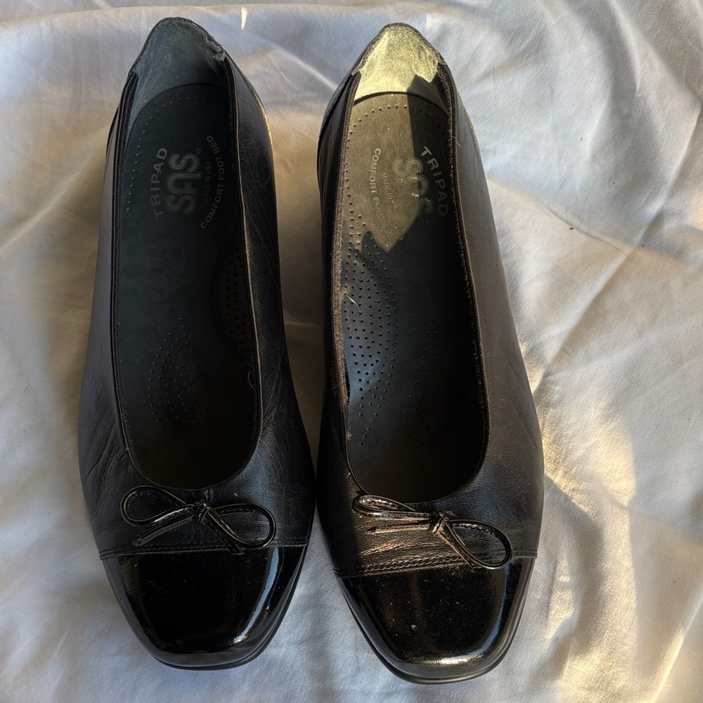 SAS Women's Black Patent Leather Loafers